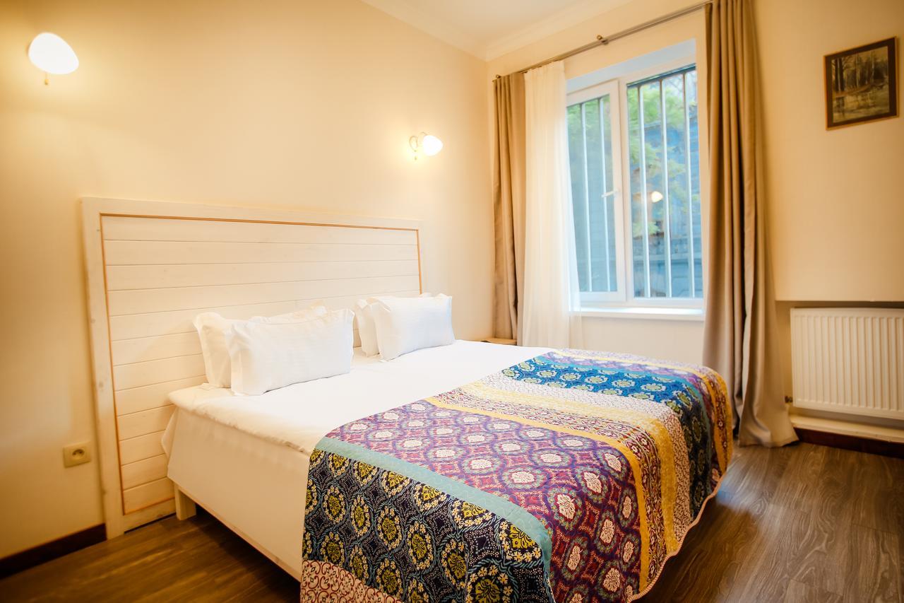 Freedom Square Apart Hotel Tbilisi Esterno foto
